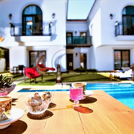 Juliet Αλακάτι