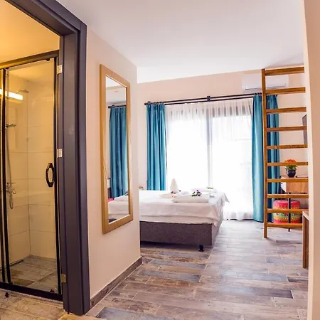 Juliet Αλακάτι