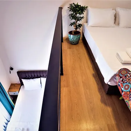 Julıet Alaçati * Alaçatı